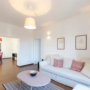 Appartamento Joivy Spacious Family For 4, In Carignano,, Genova
